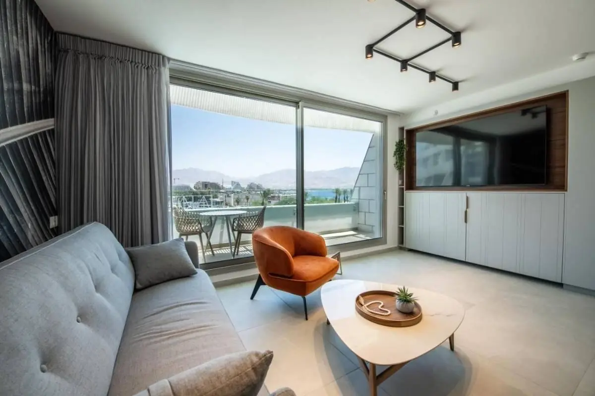 Beach Side-Kings Luxury Sea view Amazing Pool Eilat – holiday apartment in Eilat